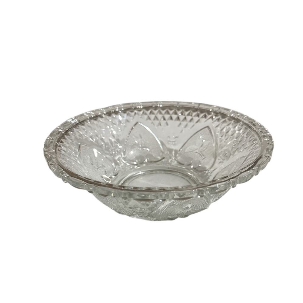 VINTAGE Set of 2 KIG Clear Glass Bowls 7 in. Hearts With Roses Inside - Salad